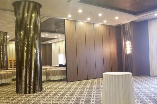 Panplus - Guillotine-Free Movable Partition Wall System Construction Specialities