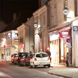 suspended 4 arm lantern