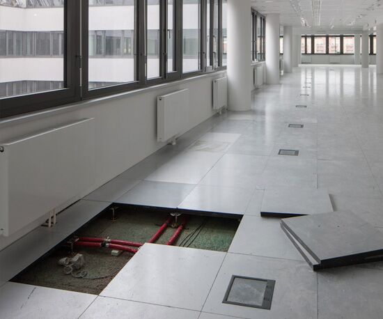 heavy duty raised floor systems in Dubai